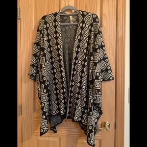 Ruff Hewn Aztec pattern wrap / shawl / cape